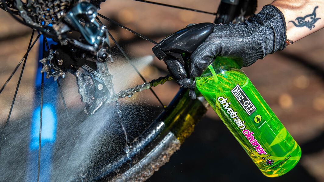 O que precisas para limpar uma bicicleta de gravel?