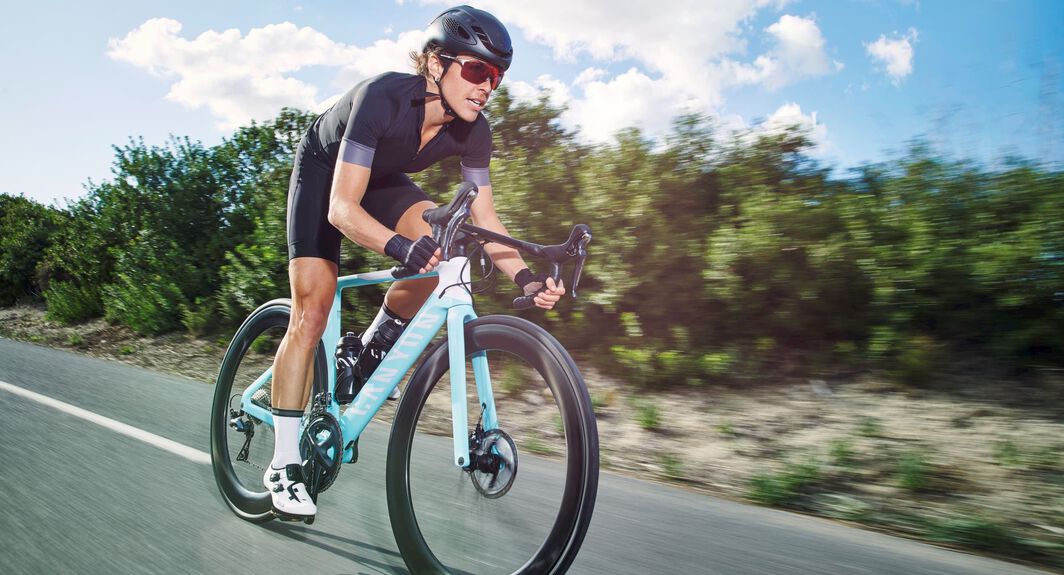 Cómo mejorar la aerodinámica en tu bicicleta de carretera