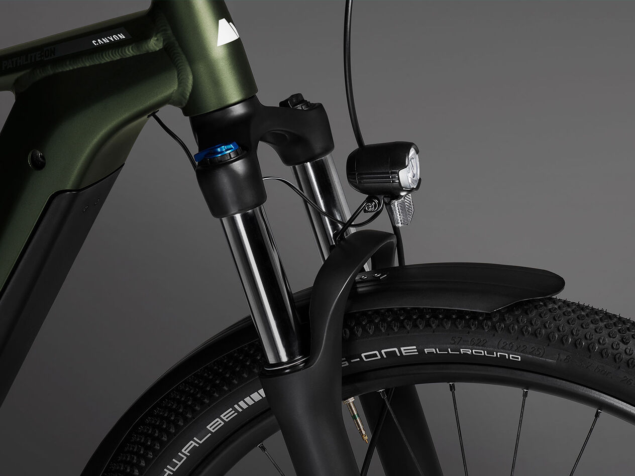 Canyon store touring bike