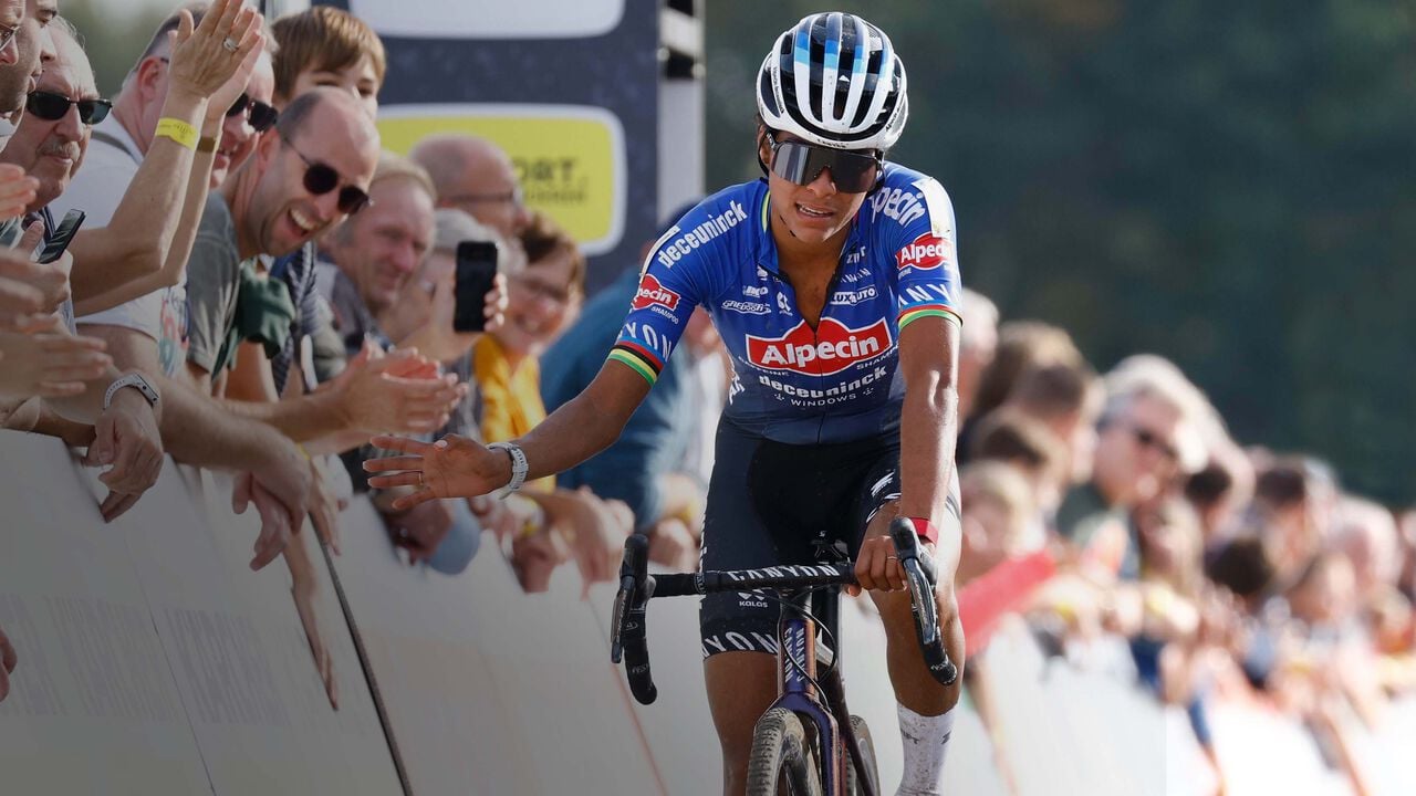Alpecin-Deceuninck Team Kit Alpecin-Deceuninck Team Kit