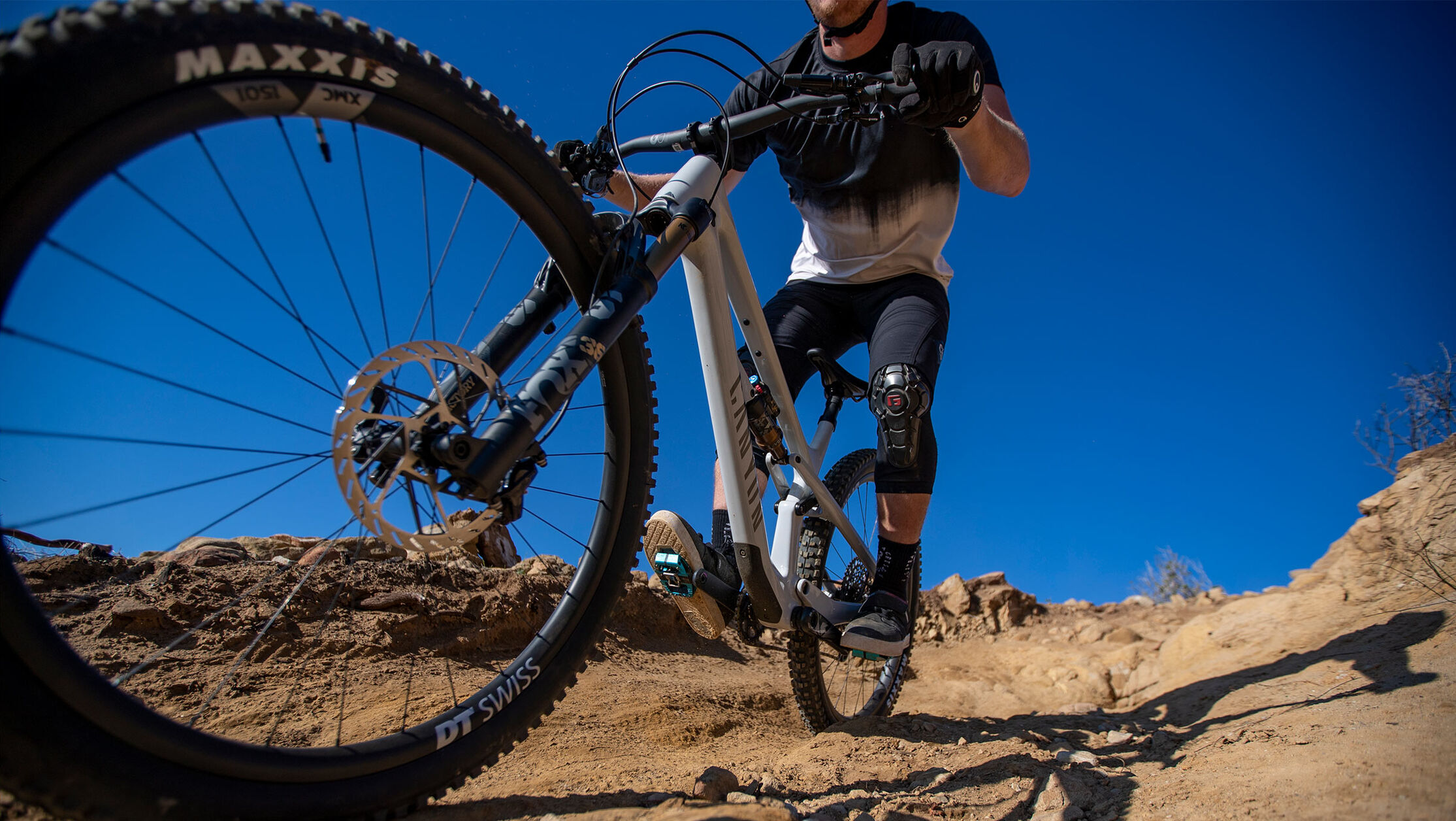 El mantenimiento de las cubiertas de MTB es importante