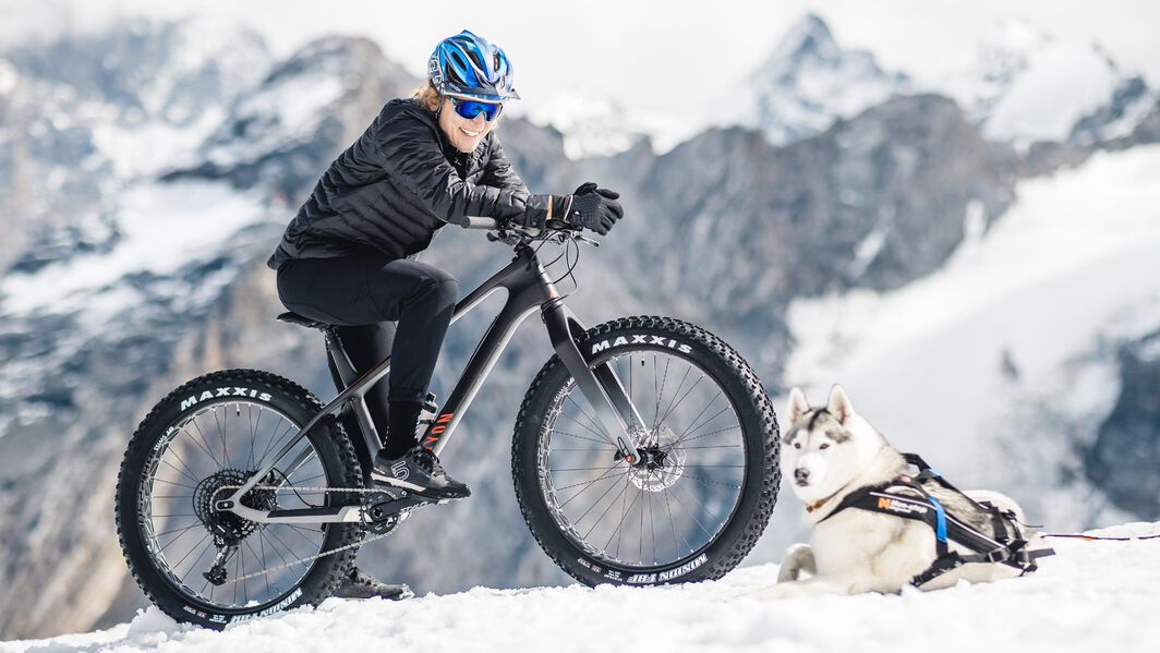 Why temperature matters for cycling comfort: Wear the right kit to stay focused, dry, and comfortable - whatever the weather or terrain.