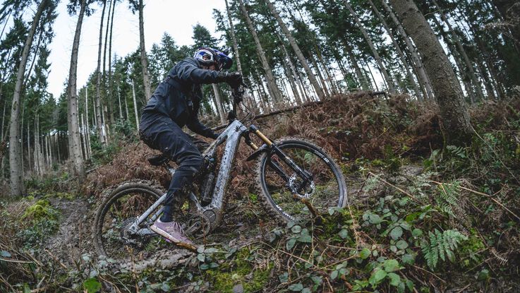 Why you should buy a women's electric mountain bike Why you should buy a women's electric mountain bike