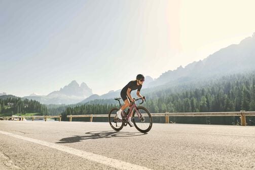 Carbon vs aluminium road bikes: Why carbon is the clear choice today Carbon vs aluminium road bikes: Why carbon is the clear choice today