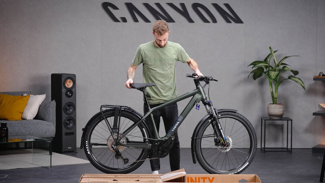 Unboxing und Aufbau