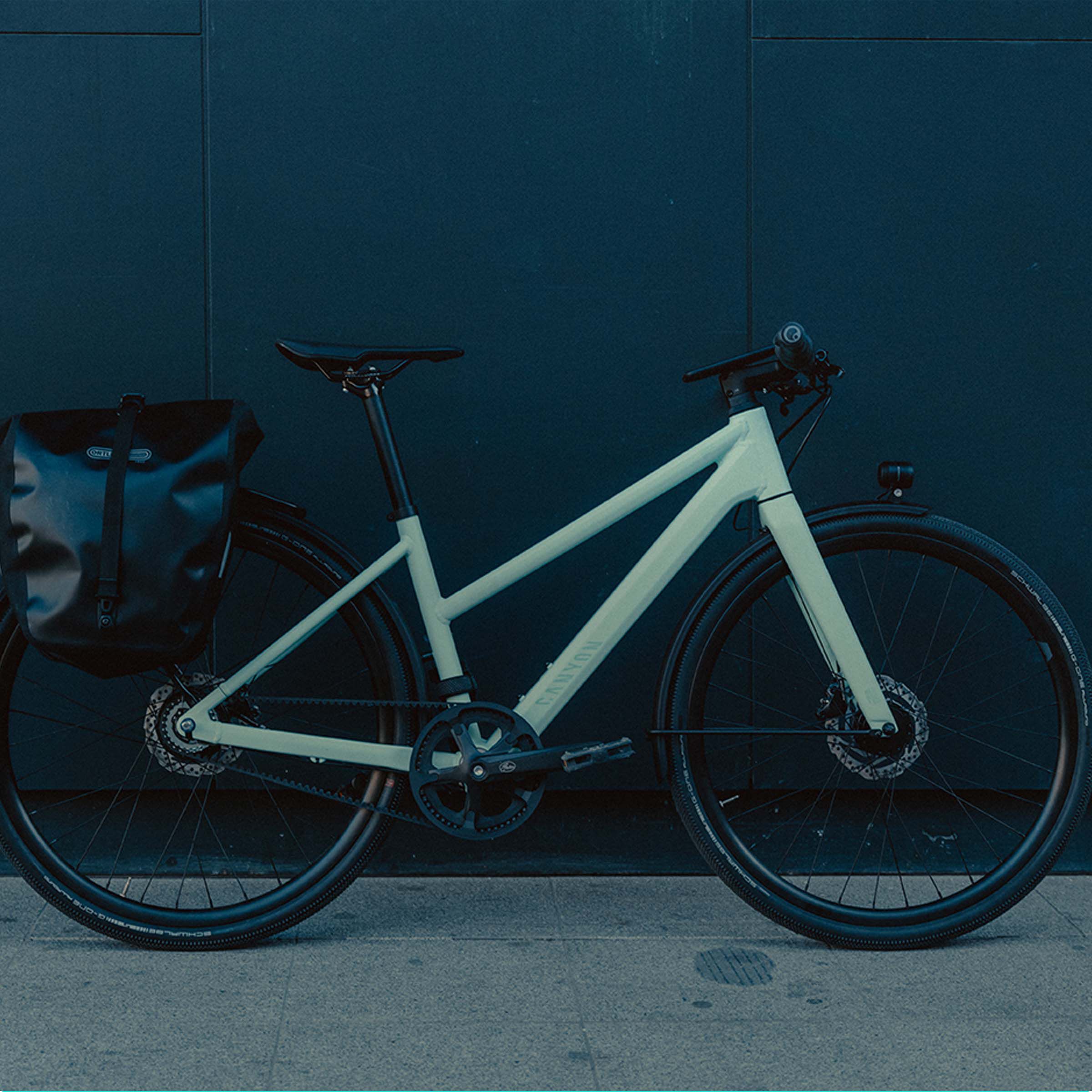 Commuting by bike The Ultimate Guide CANYON BE