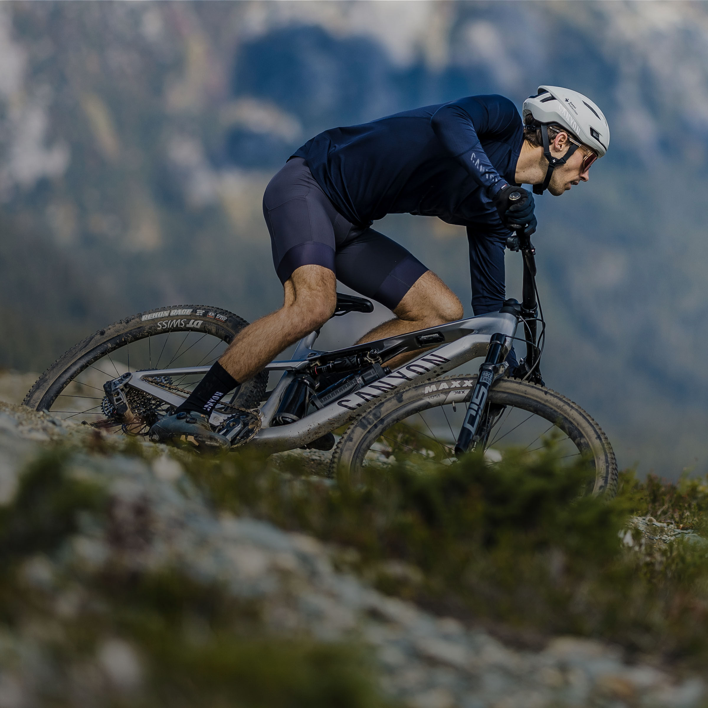 Canyon mtb best sale cross country