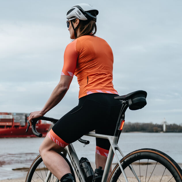 Radbekleidung – Was man im Sommer trägt