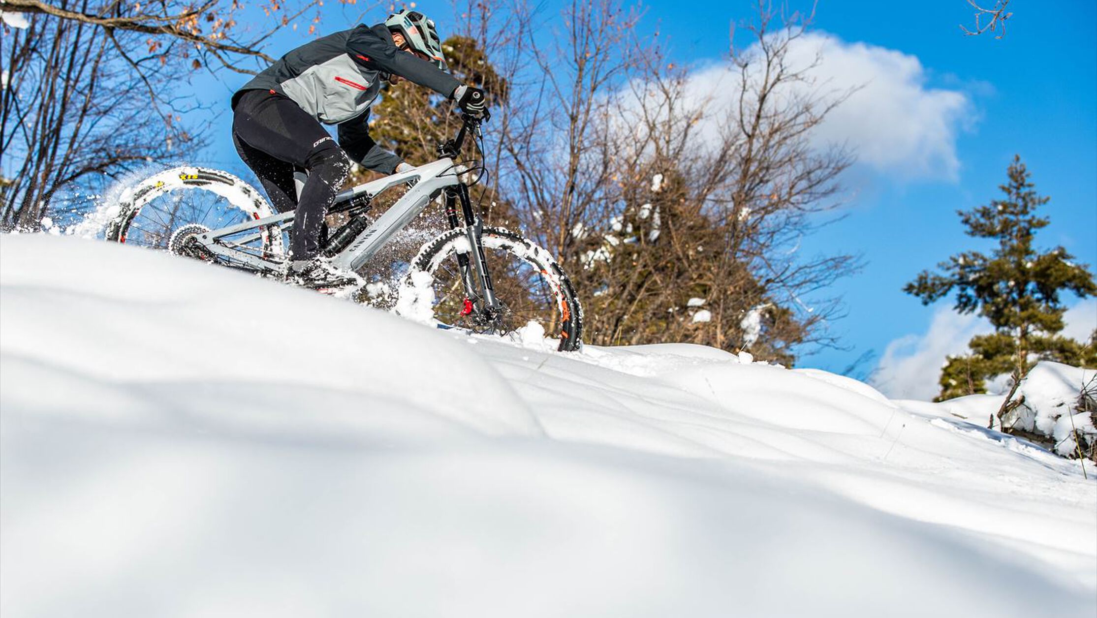 Be visible on your E-Bike in winter times