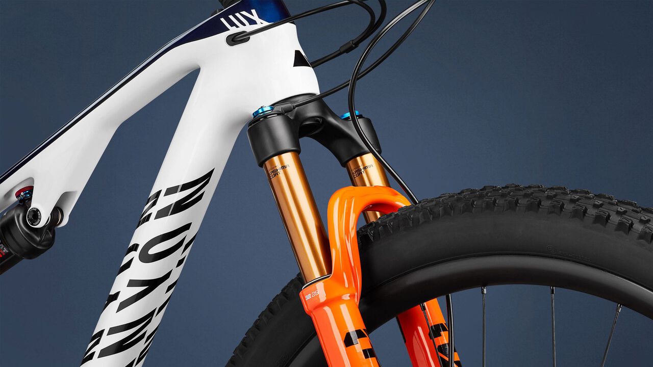 Canyon Lux CF SLX Canyon Lux CF SLX