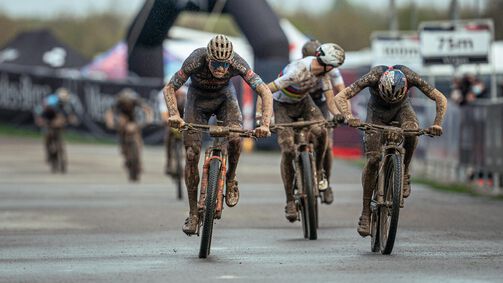 Canyon stellt 2022er Cross-Country Race Bikes Lux und Exceed vor