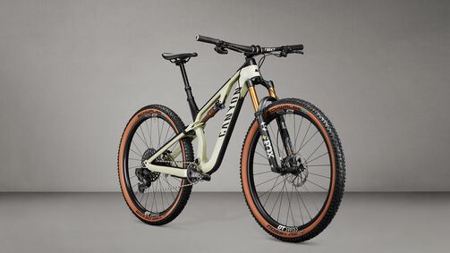 The Great Escape: Canyon presents 2022 Neuron carbon models The Great Escape: Canyon presents 2022 Neuron carbon models