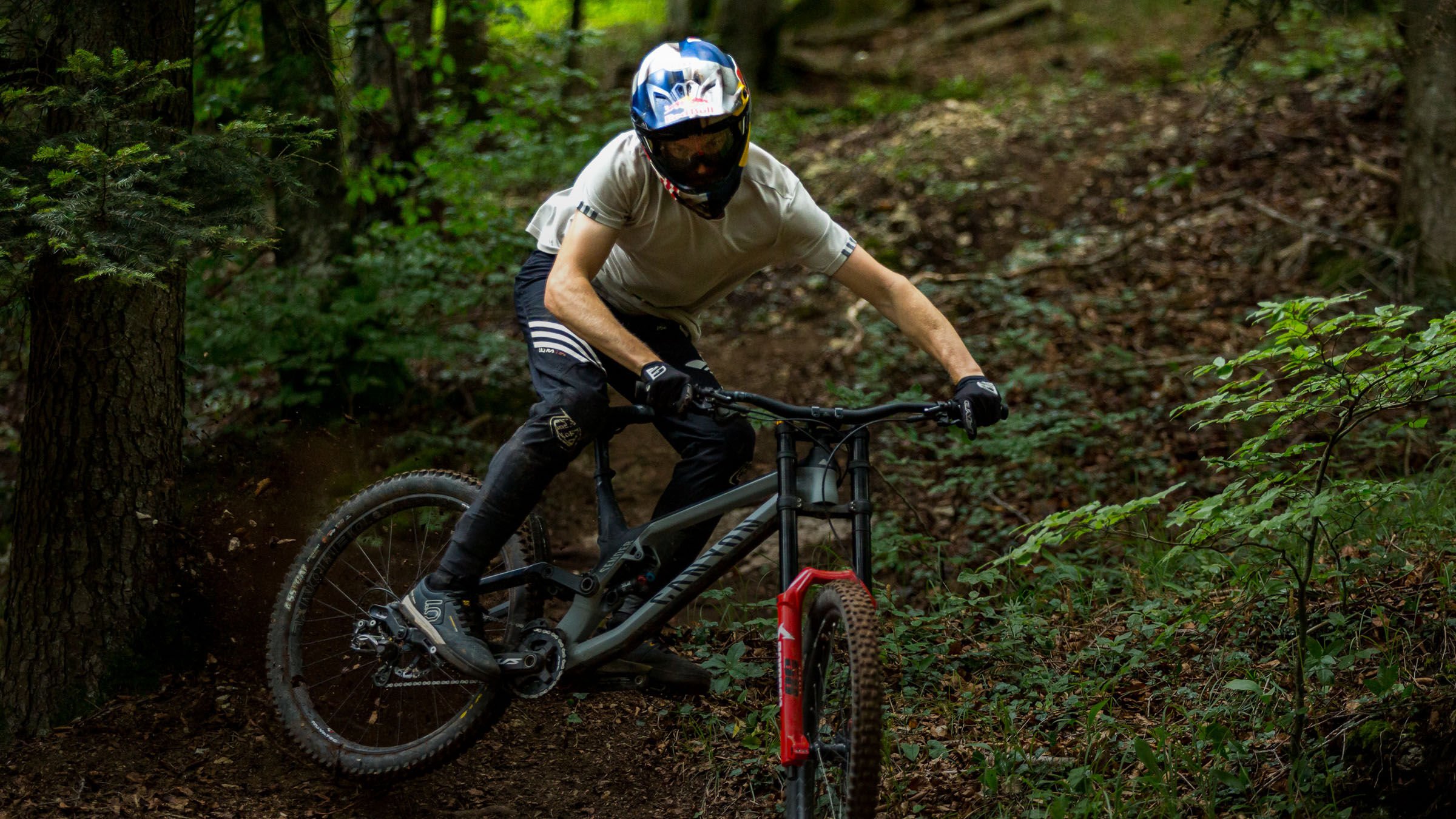 canyon dh team