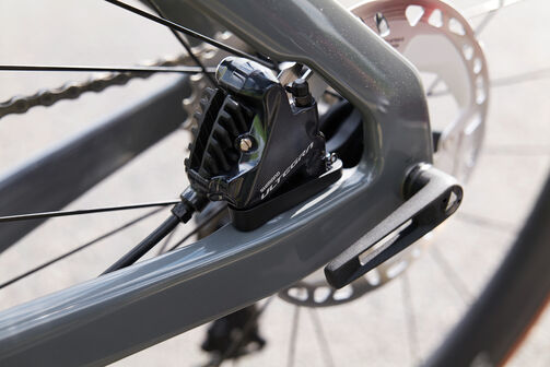 Brakes for road bikes: disc brakes or rim brakes? 
