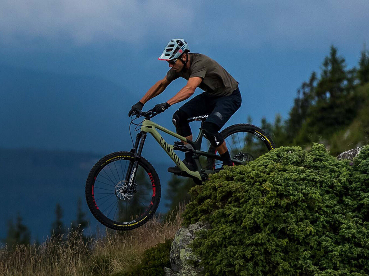 Enduro style mountain bike sale