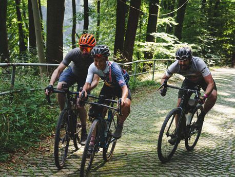 What is Gravel Racing?