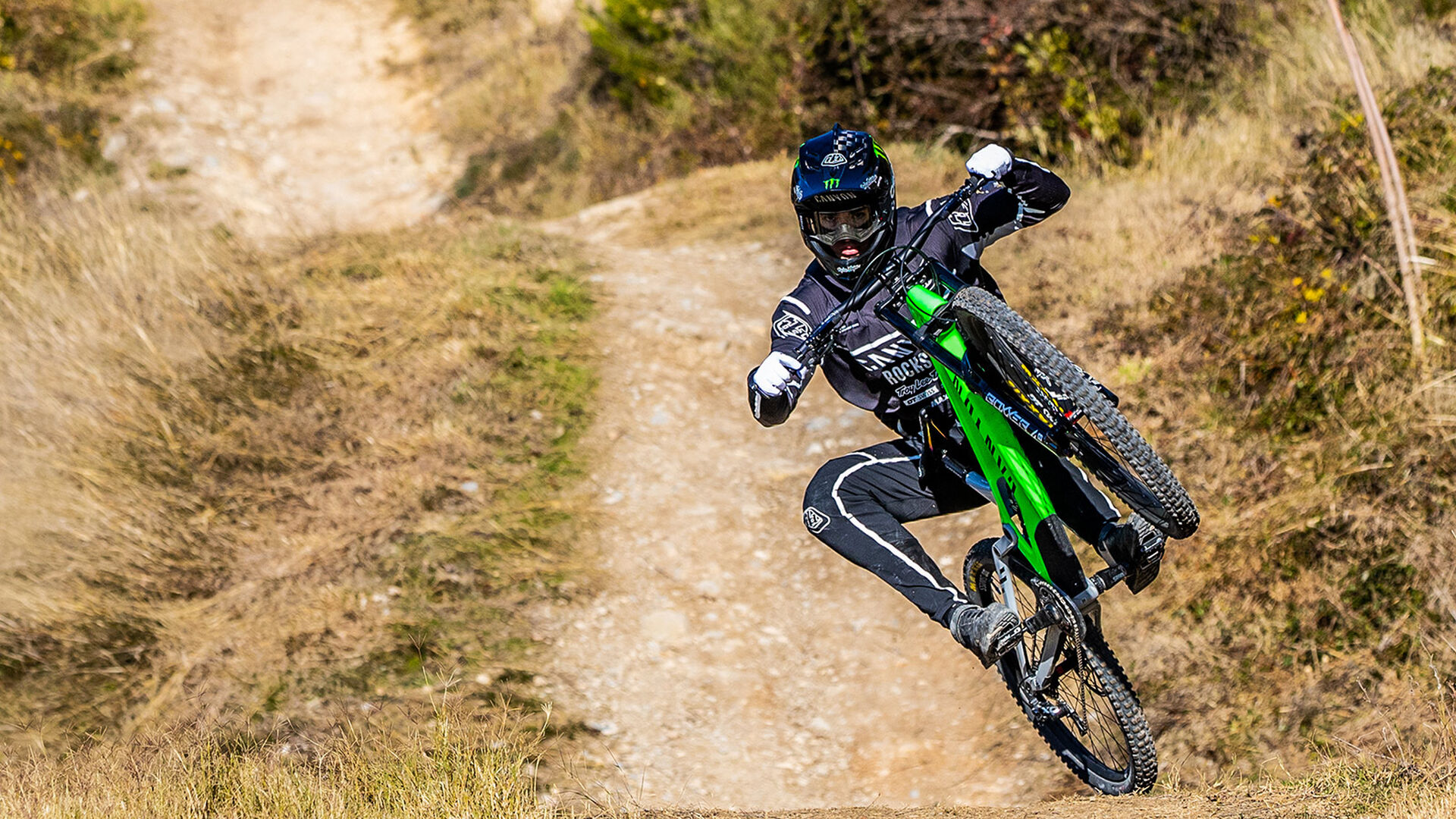 Luca Shaw Rider Profile