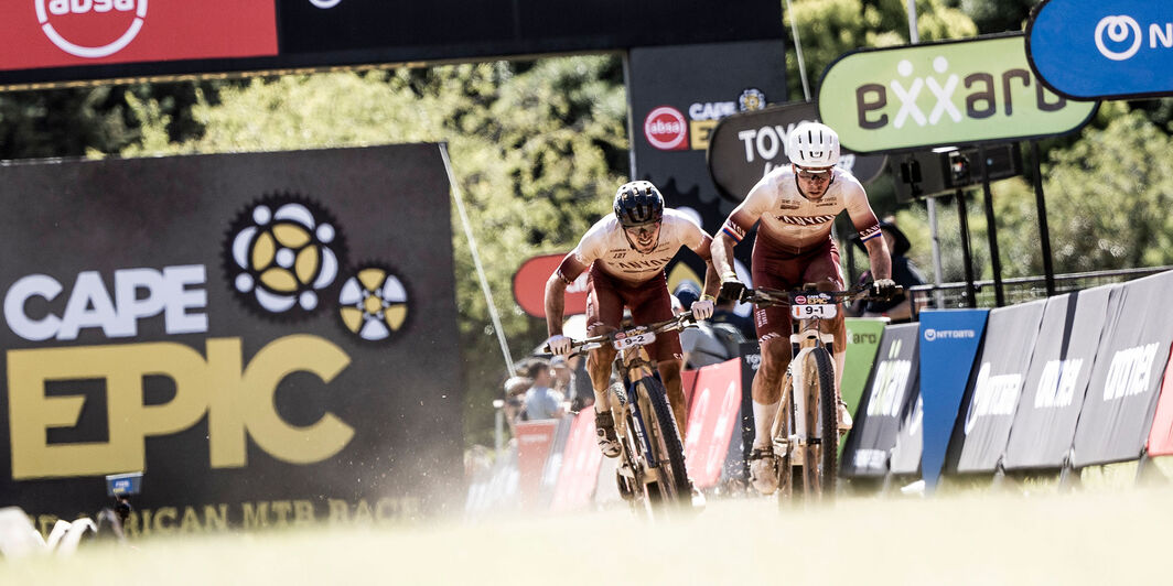 Tagesaktuell: So schlägt sich das Canyon Sidi MTB Team auf der Absa Cape Epic 