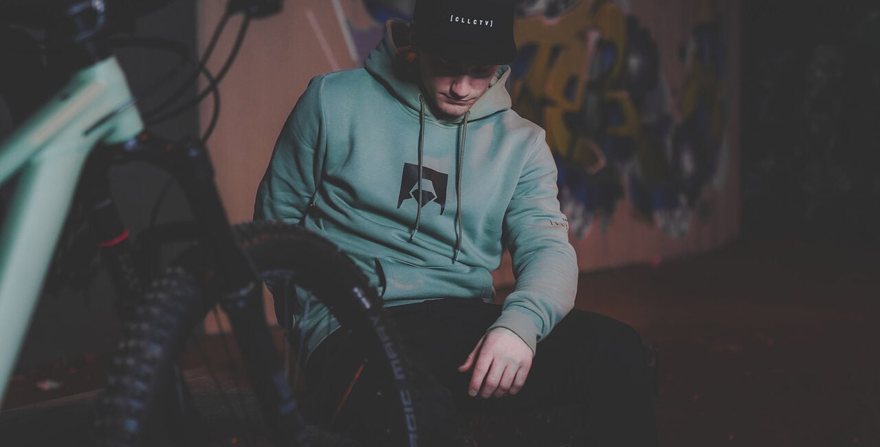 Onze Canyon Stoic Hoodie