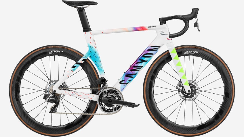 Canyon Aeroad CFR eTap