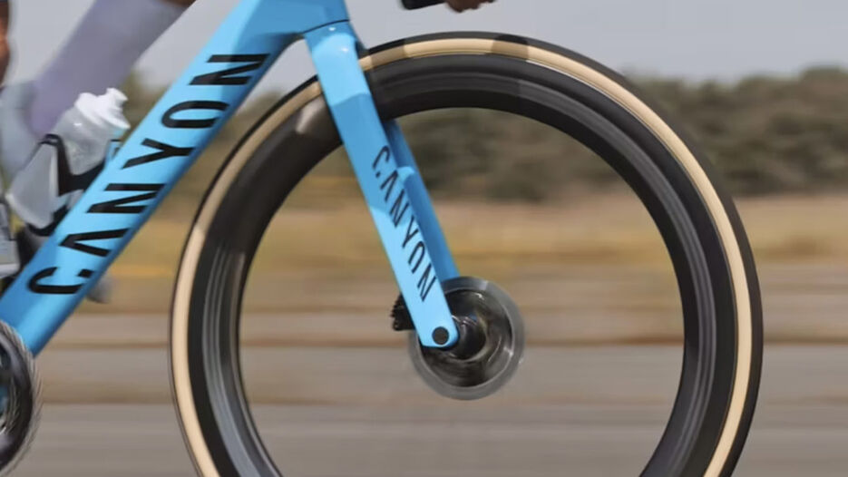 Canyon Ultimate CFR Dura-Ace Di2 27