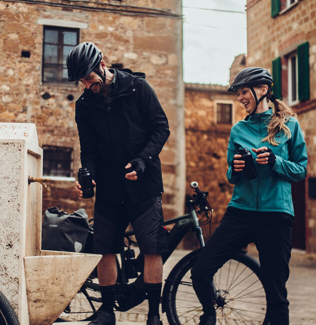 Canyon Outlet City & Trekking Canyon Outlet City & Trekking