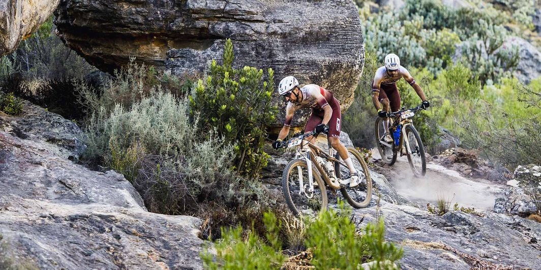 Tagesaktuell: So schlägt sich das Canyon Sidi MTB Team auf der Absa Cape Epic 