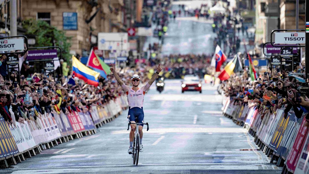 Mathieu van der Poel gewinnt die Straßenrad-Weltmeisterschaften 2023 in Glasgow