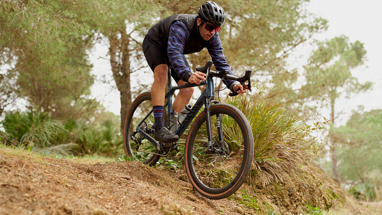 Carbon Gravel Bike CANYON EC