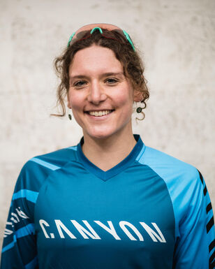 Ines Thoma - Canyon Factory Enduro Team