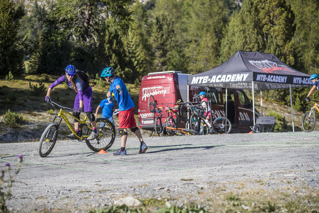 MTB-Fahrtechnik: Kurse für mehr Sicherheit, Spaß und Geschwindigkeit