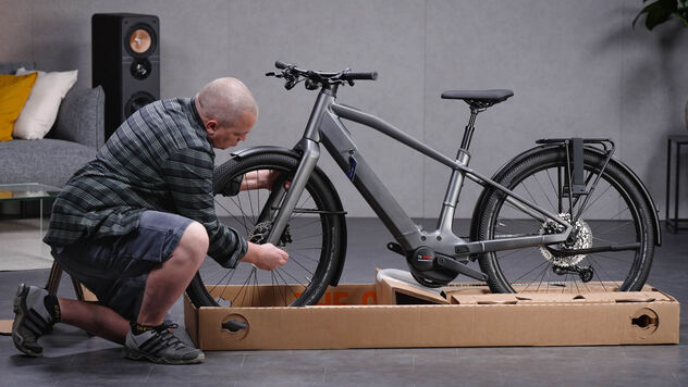 Unboxing and assembling
