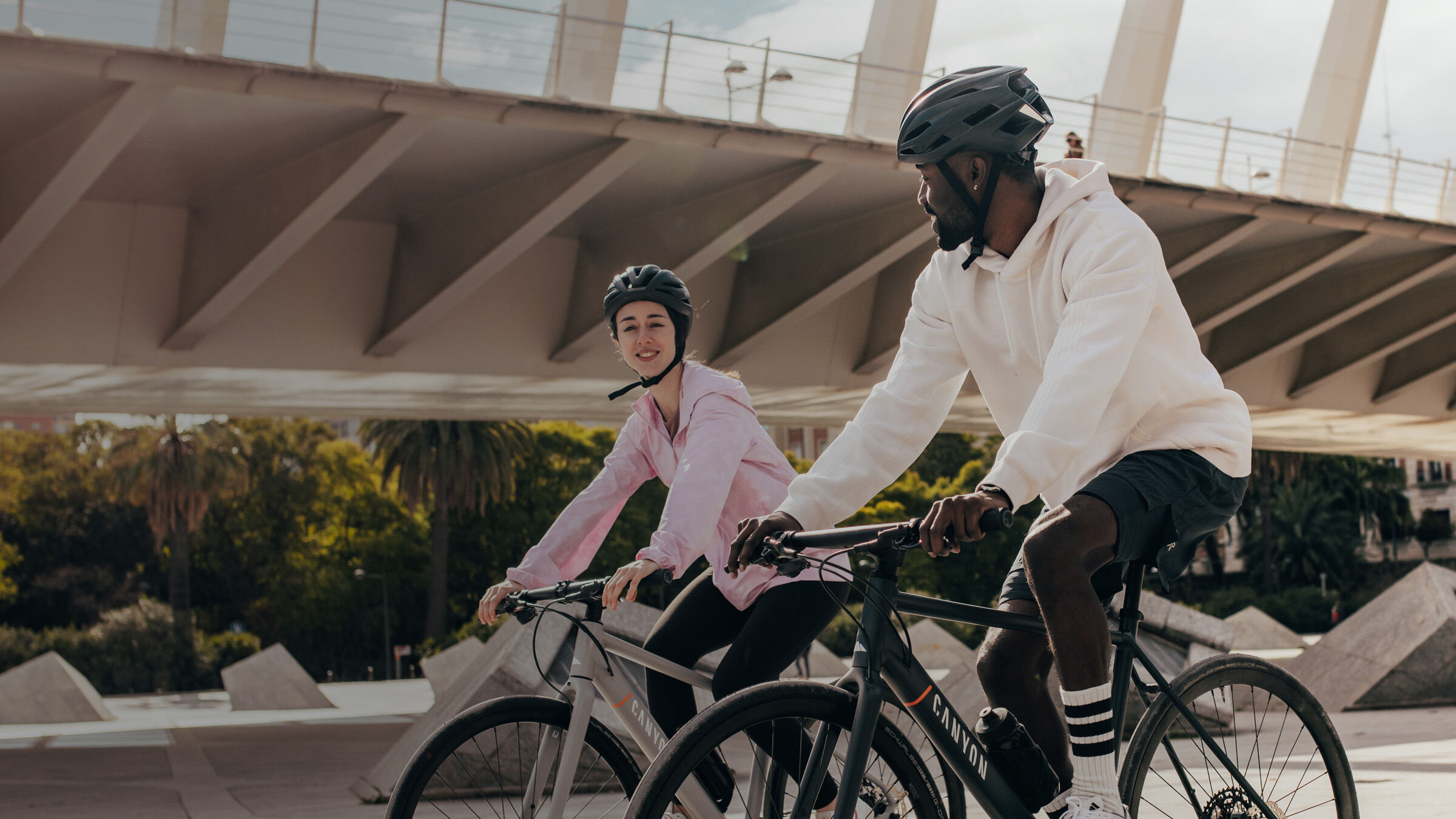 Canyon hybrid bike outlet