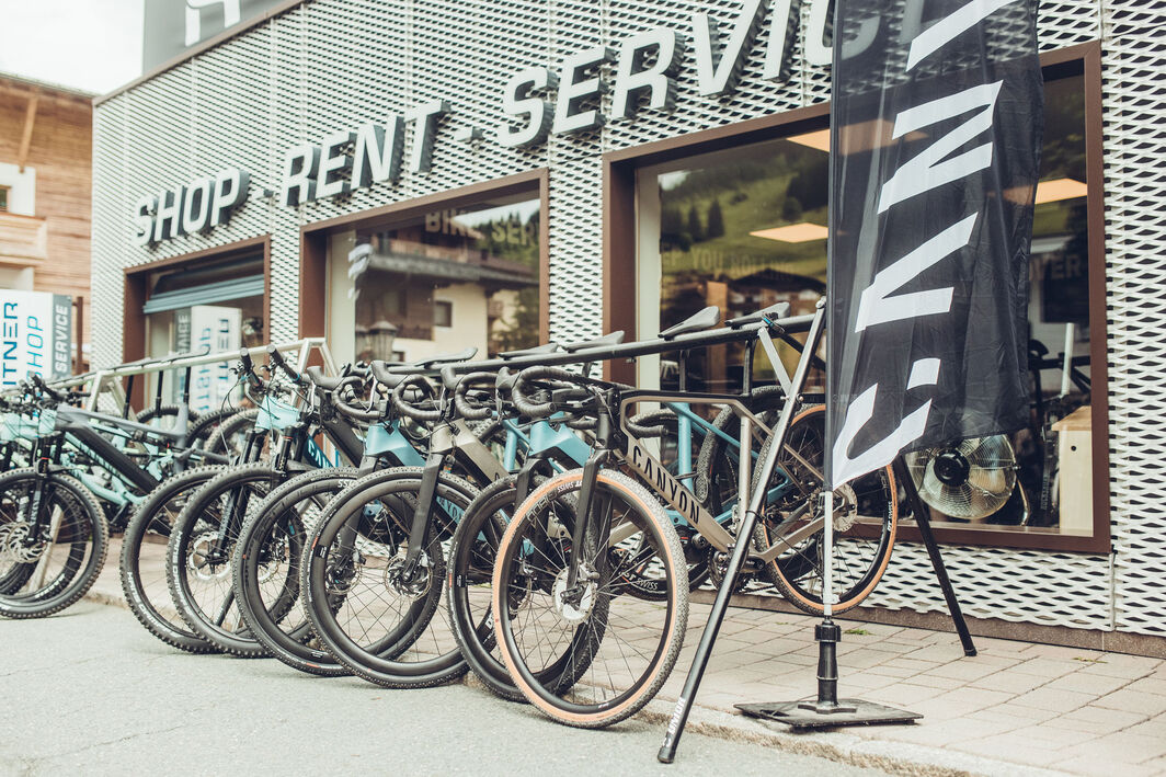 Sport Hagleitner, the new Canyon Experience Partner. Sport Hagleitner, the new Canyon Experience Partner.