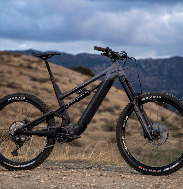 Canyon Full Suspension Electric Mountain Bike Canyon Full Suspension Electric Mountain Bike