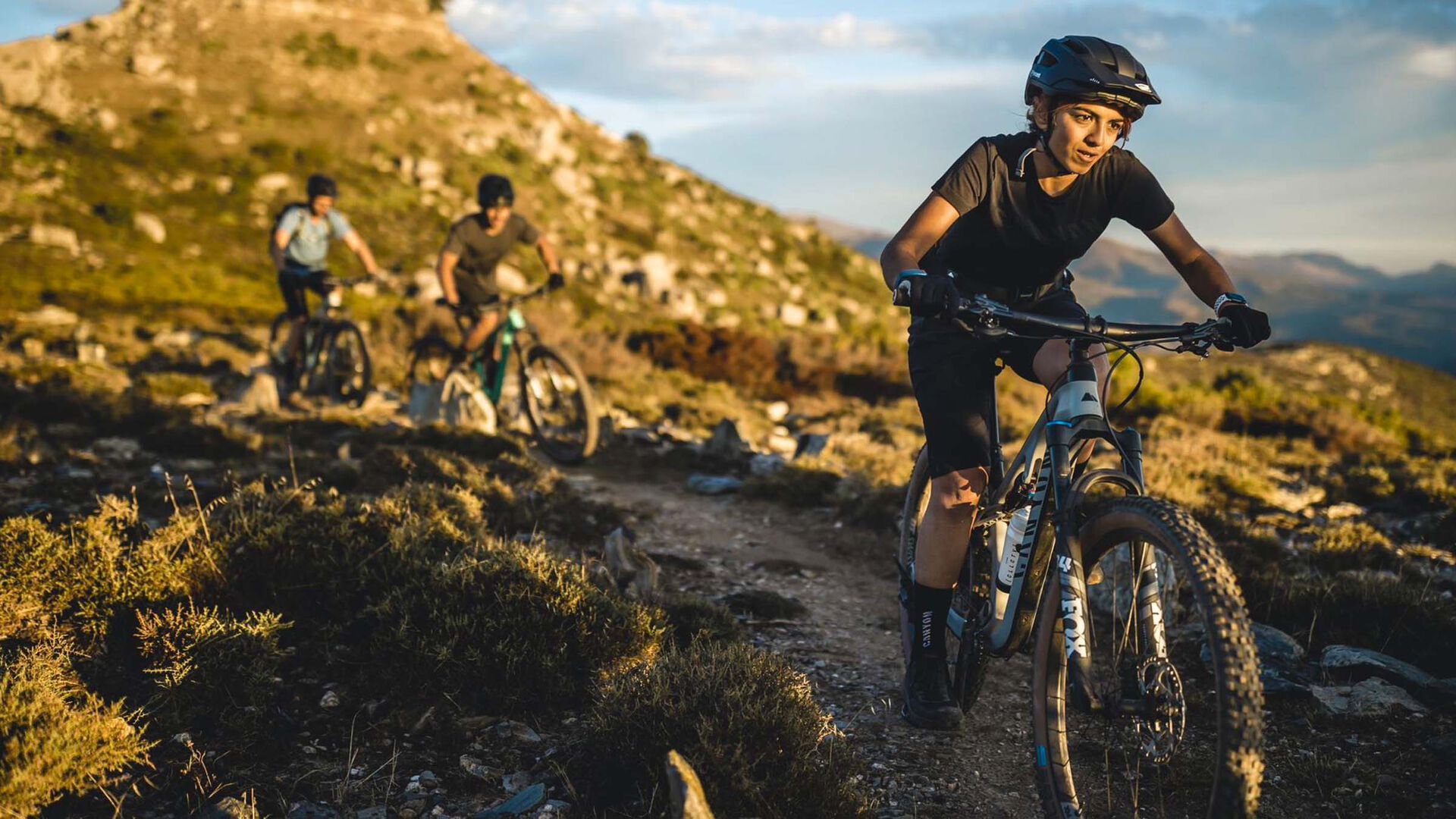 Canyon Neuron CF Trail Bike