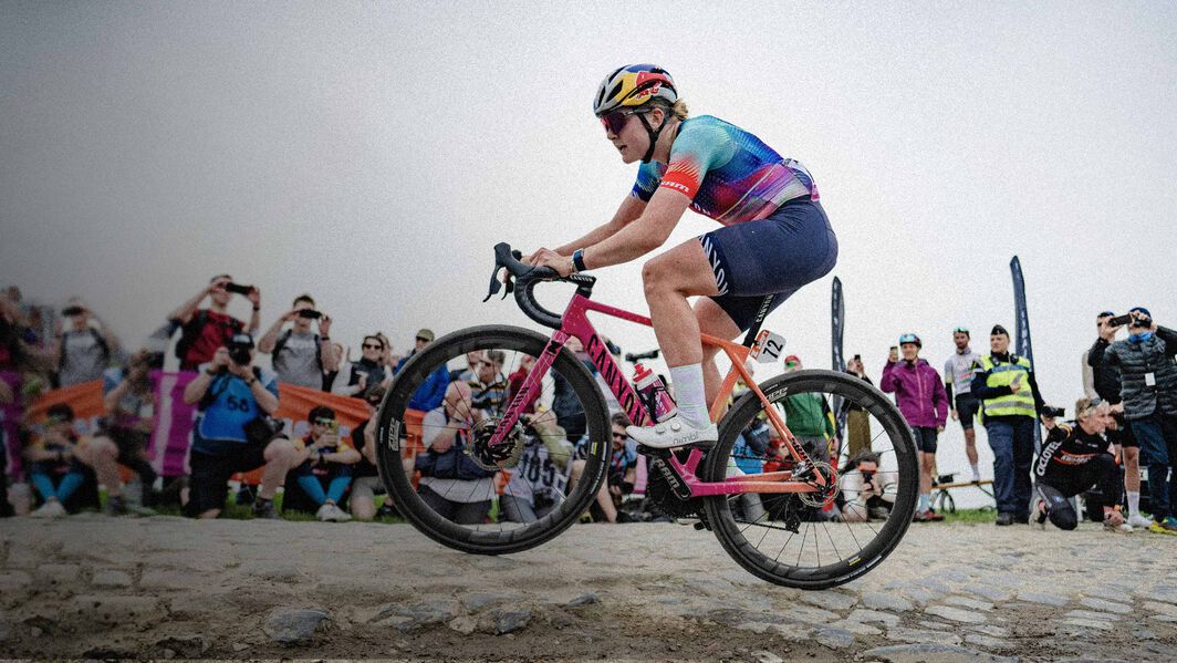 Zoe Bäckstedt sets her sights on the 2025 Paris-Roubaix Femmes, taking place on April 12