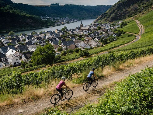 Riding the Moselle Cycle Path Riding the Moselle Cycle Path