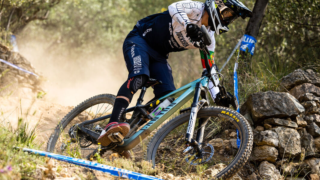 Smoother rides: Achieving the right suspension and travel setup for your mtb adventure. 
