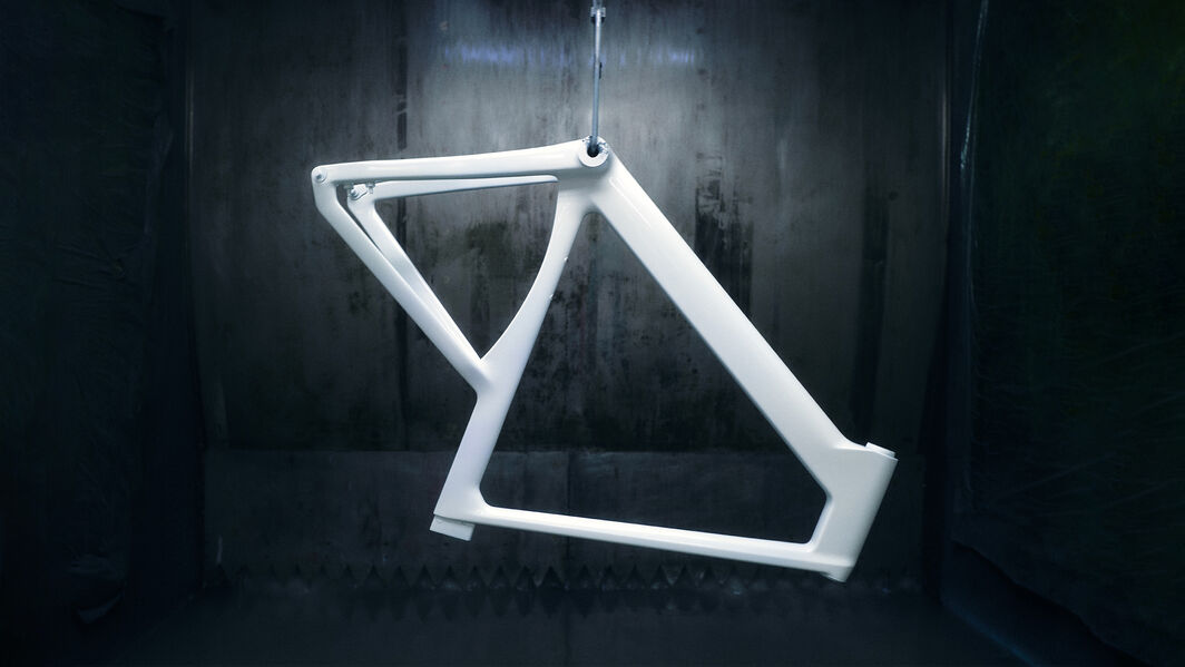 Every frame starts blank - but look closely and you’ll see that this Mano frame has already had its base coat, featuring a fine speckled effect.