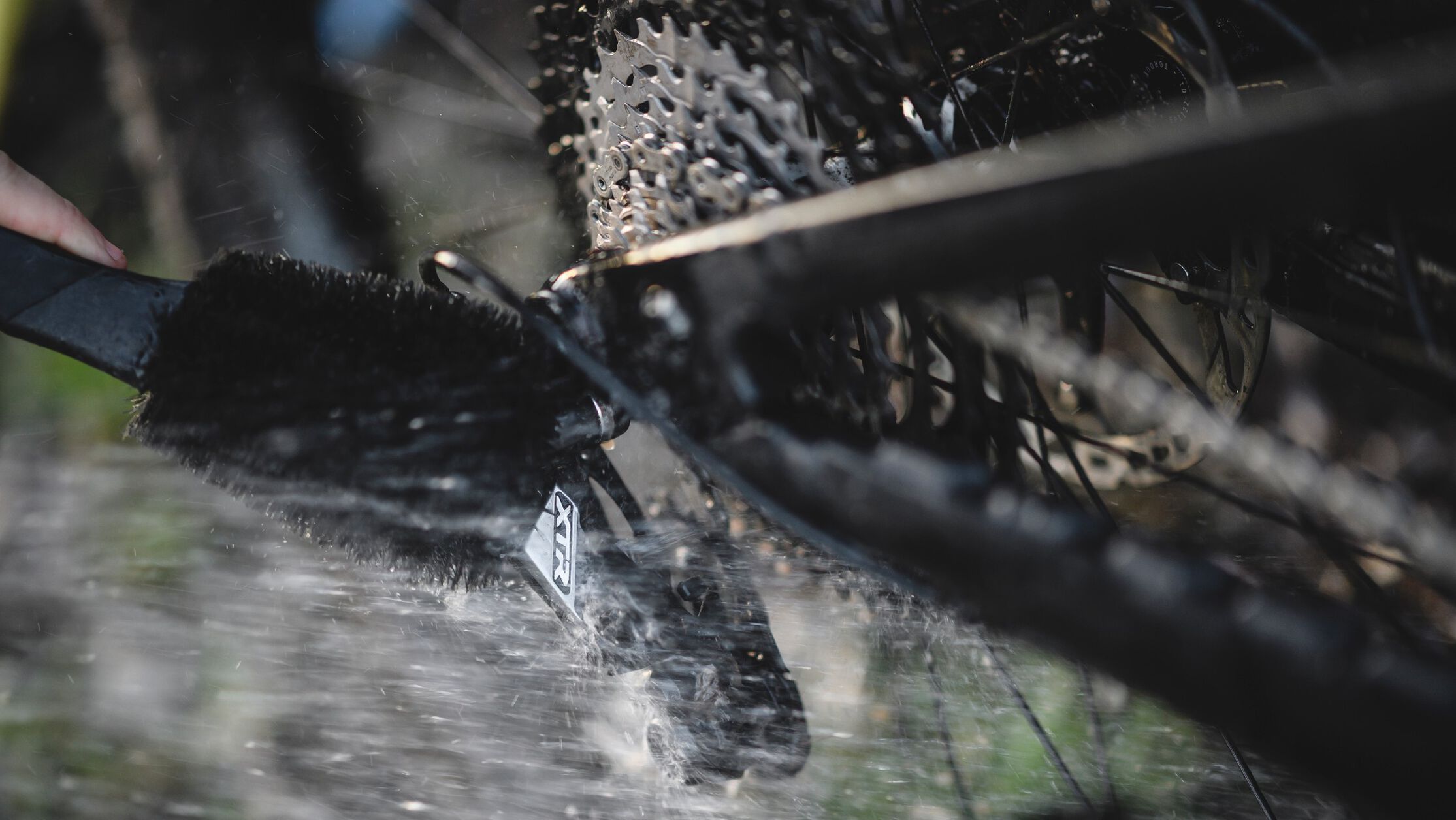 Common mistakes to avoid when cleaning your Canyon bike chain