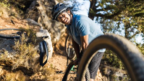 19 Best MTB Gear and Accessories | CANYON