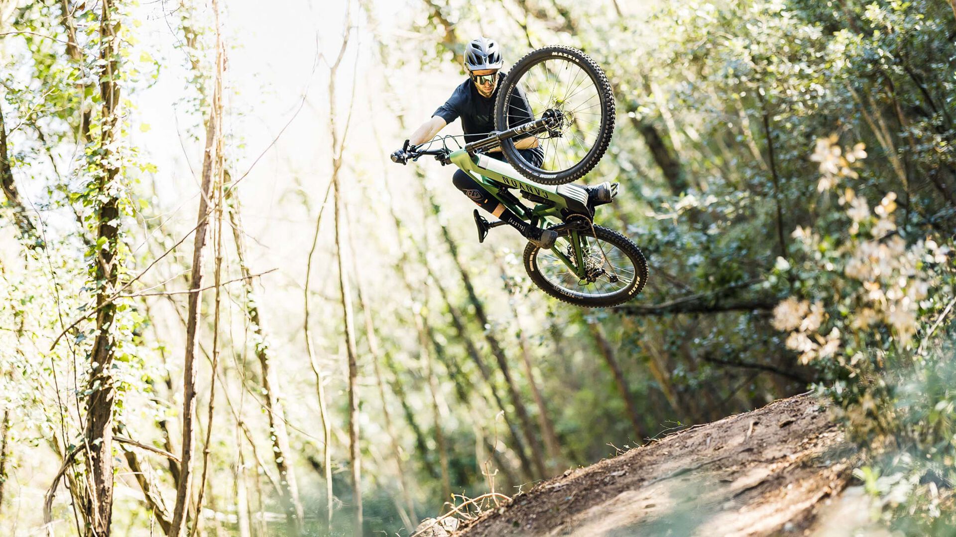 Canyon Spectral:ON CF
