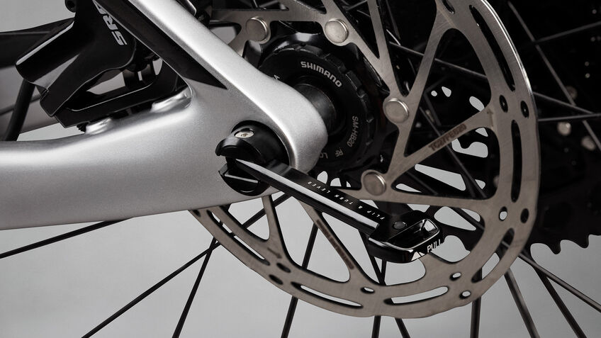 Exceed Bike Through-axle