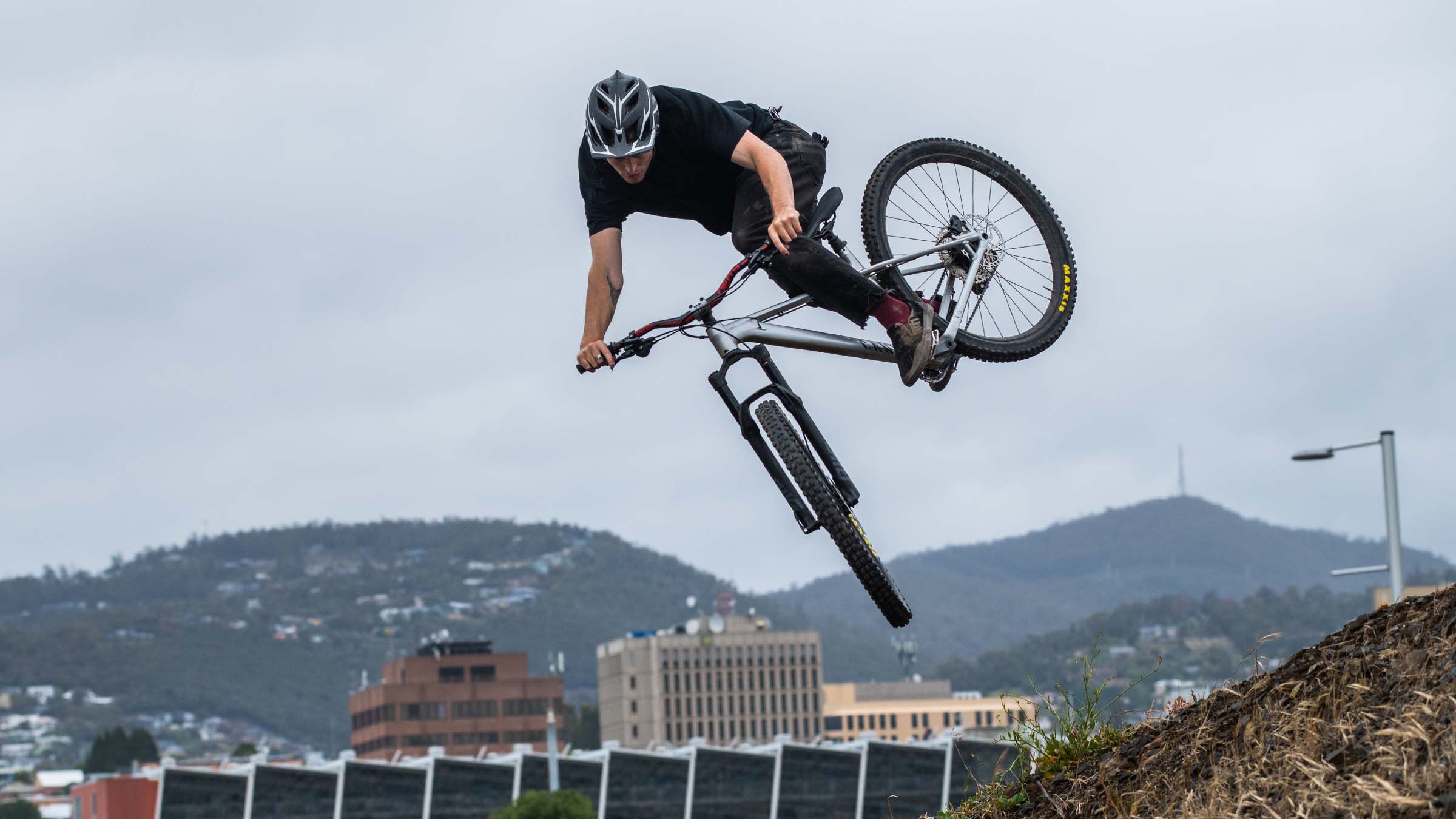 La mejor mtb r gida de enduro CANYON ES