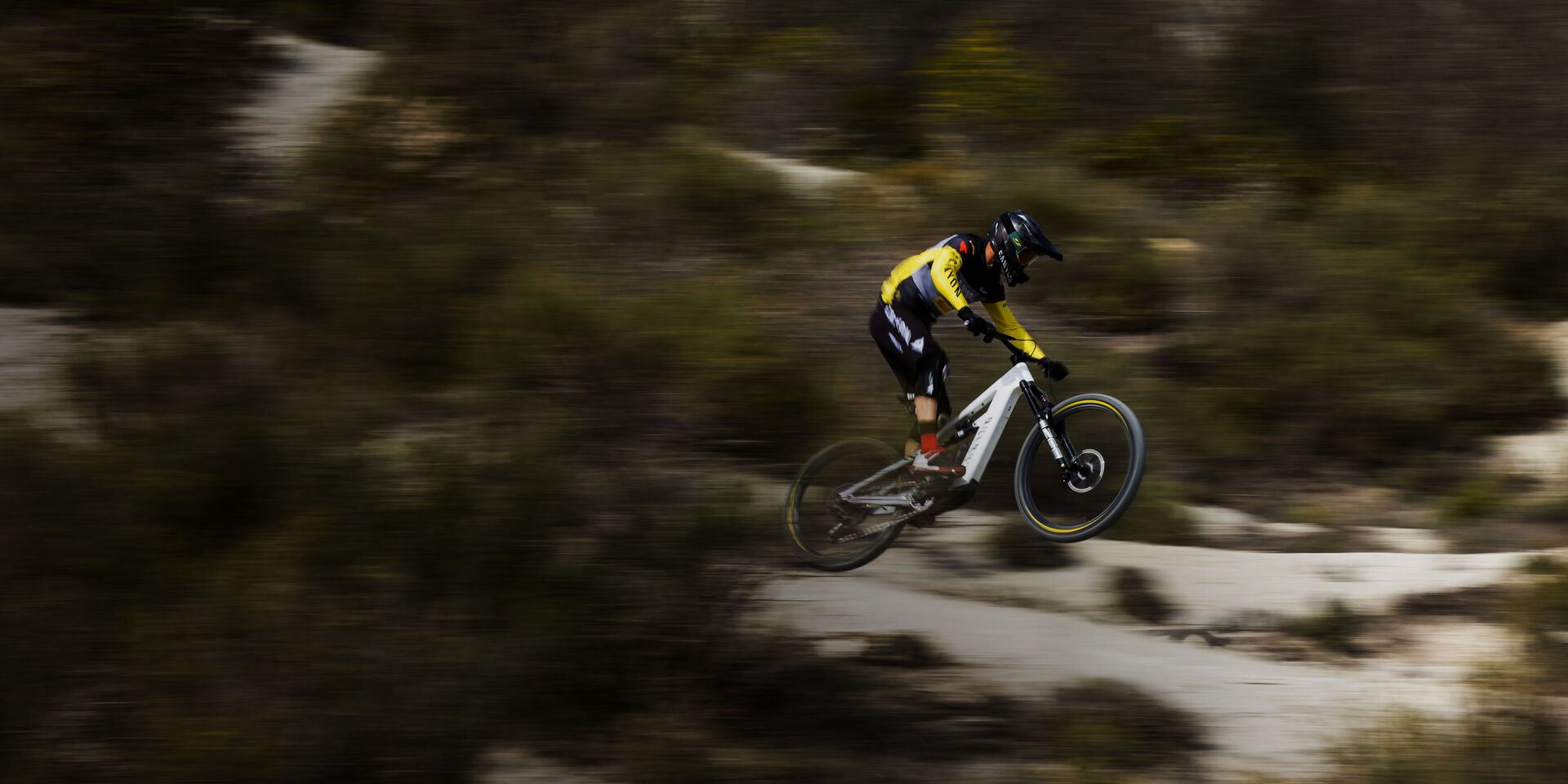 Canyon Strive:ON CFR