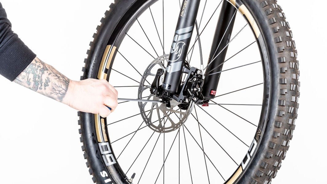 Disc brakes rubbing? - How to fix it