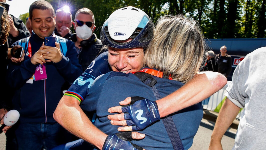 Annemiek van Vleuten vinder Liège-Bastogne-Liège Femmes 2022
