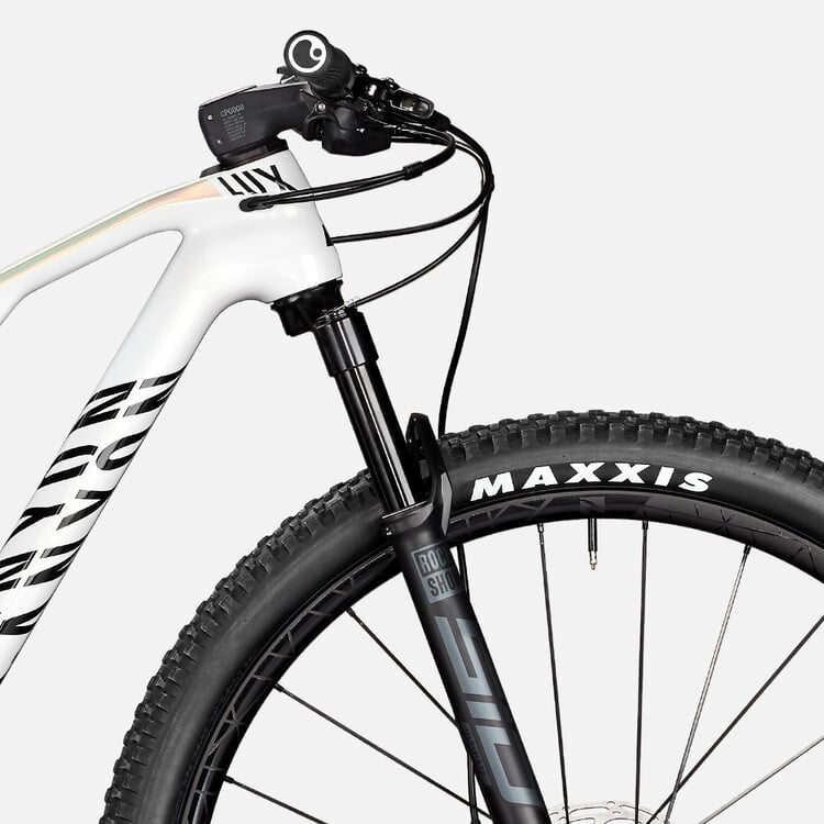 Lux CF SLX 9 LTD Lux CF SLX 9 LTD