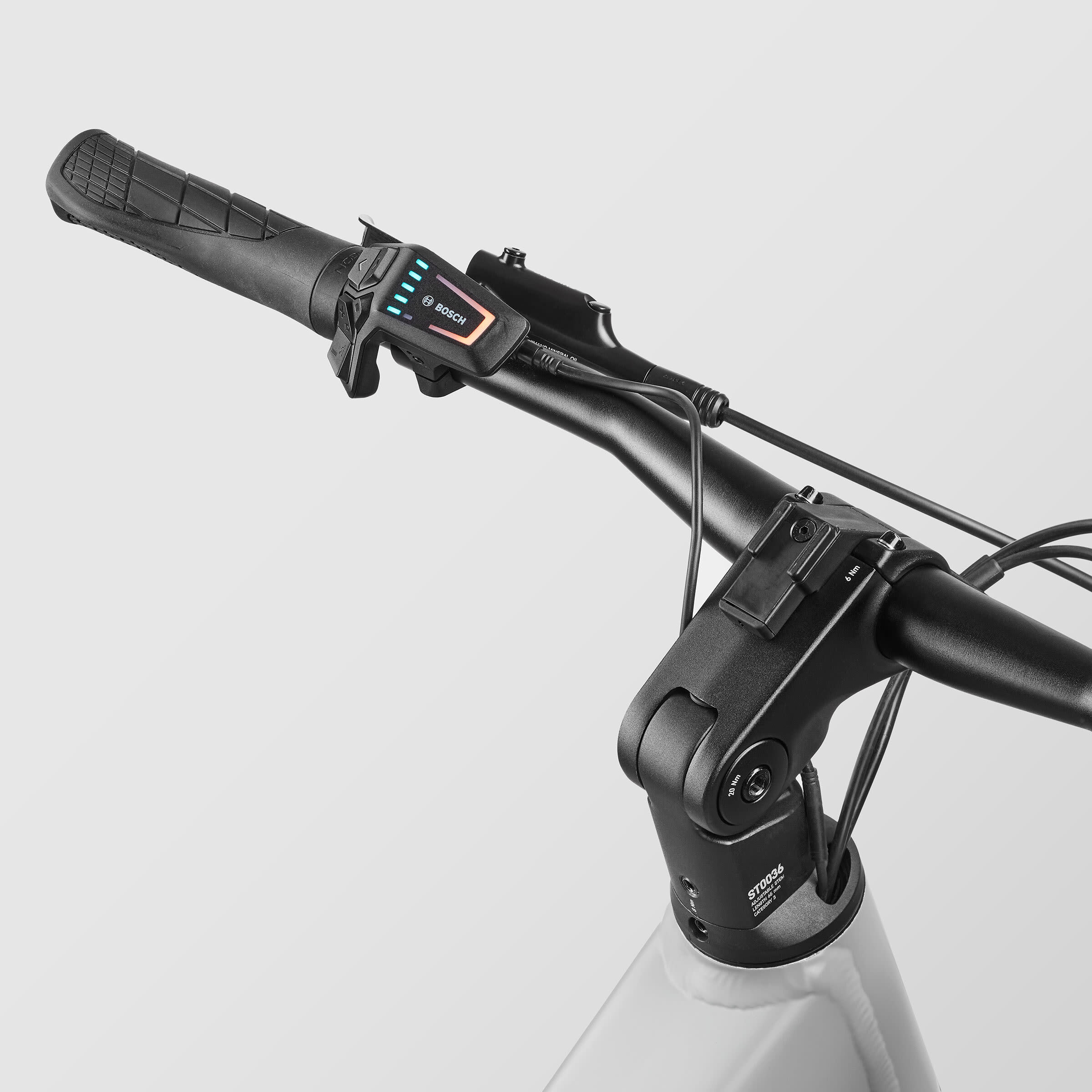 Pathlite:ON 5 SUV step-through